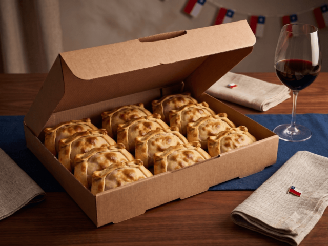 cajas para empanadas al por mayor en la planta de Vanni.